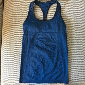 Lululemon blue racerback w/built in bra, size 6
